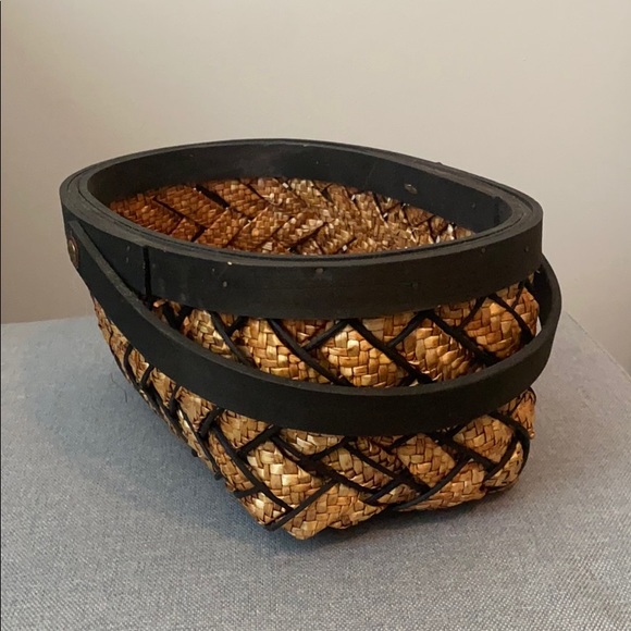 Basket - Picture 4 of 5